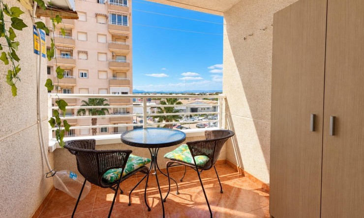 Reventa - Apartamento - Torrevieja - Aguas Nuevas