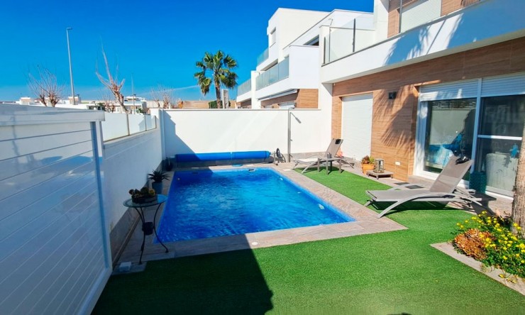 Reventa - Chalet - Pilar de La Horadada - Pilar de La Horadada - Pueblo