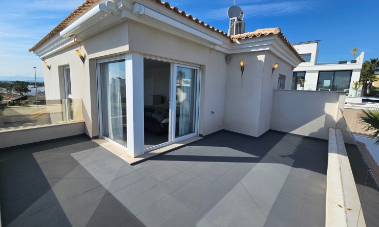 Wederverkoop - Vrijstaande Villa - La Marina - La Marina - Verstedelijking