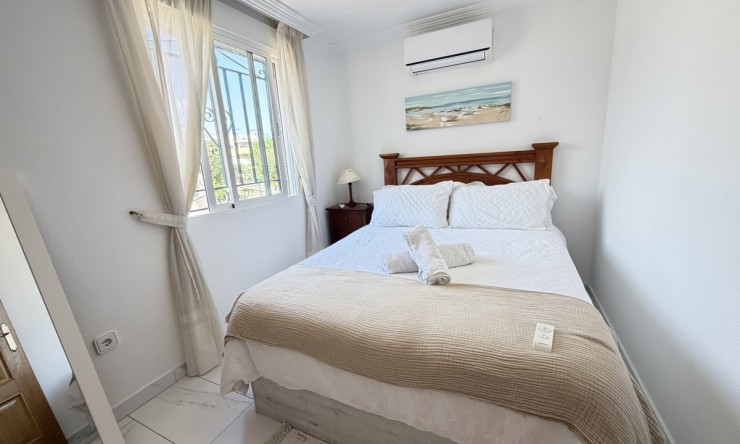 Videresalg - Frittliggende Villa - Orihuela Costa - Villamartin