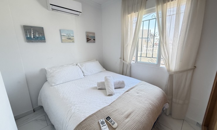 Videresalg - Frittliggende Villa - Orihuela Costa - Villamartin