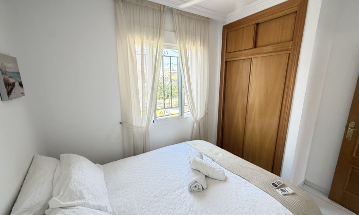 Videresalg - Frittliggende Villa - Orihuela Costa - Villamartin