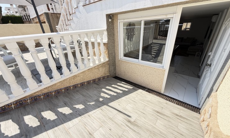 Videresalg - Frittliggende Villa - Orihuela Costa - Villamartin