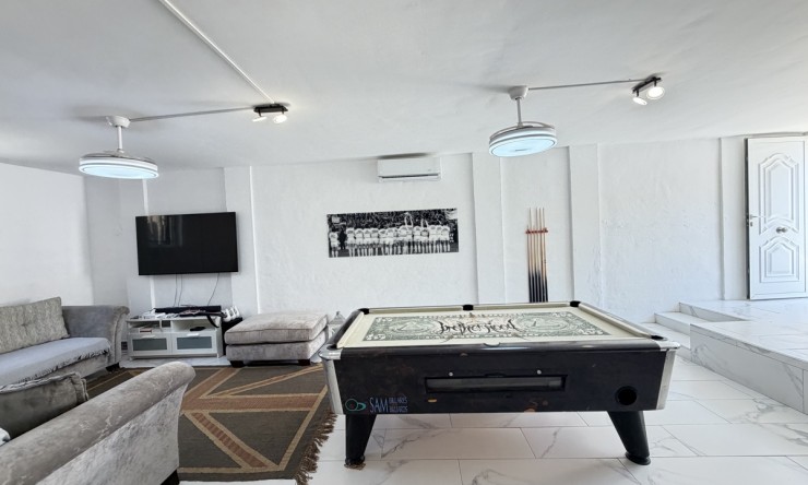 Videresalg - Frittliggende Villa - Orihuela Costa - Villamartin
