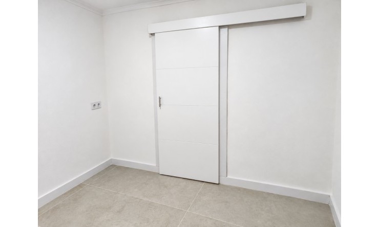 Re-Sale - Bungalow - Torrevieja - Torretas