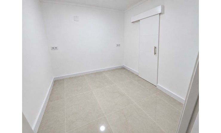 Re-Sale - Bungalow - Torrevieja - Torretas