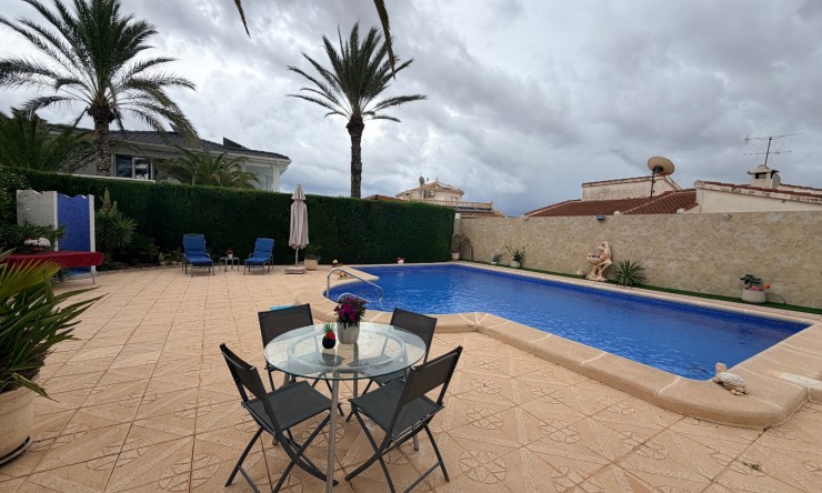 Wederverkoop - Vrijstaande Villa - Ciudad Quesada - Ciudad Quesada - Stad