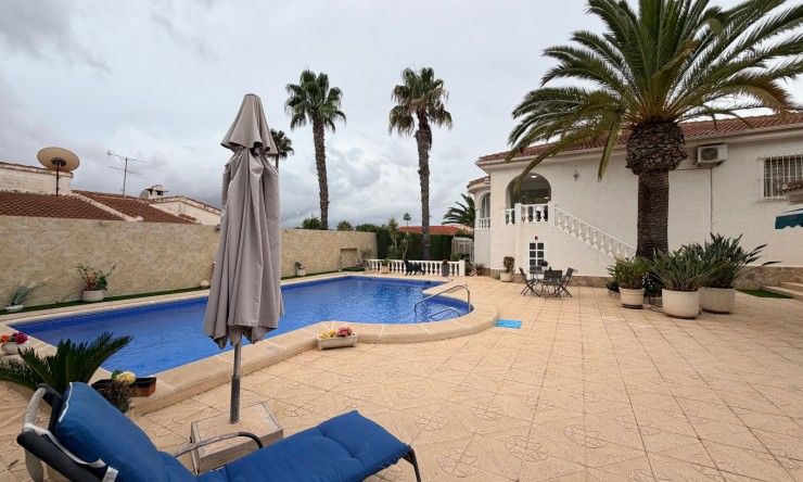 Wederverkoop - Vrijstaande Villa - Ciudad Quesada - Ciudad Quesada - Stad