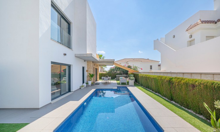 Re-Sale - Detached Villa - Ciudad Quesada - La Laguna