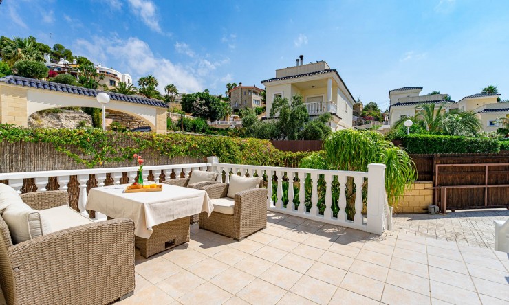 Videresalg - Frittliggende Villa - El Campello - Urb Els Banyets