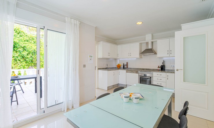 Videresalg - Frittliggende Villa - El Campello - Urb Els Banyets