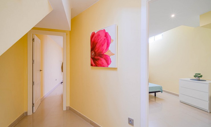 Videresalg - Frittliggende Villa - El Campello - Urb Els Banyets
