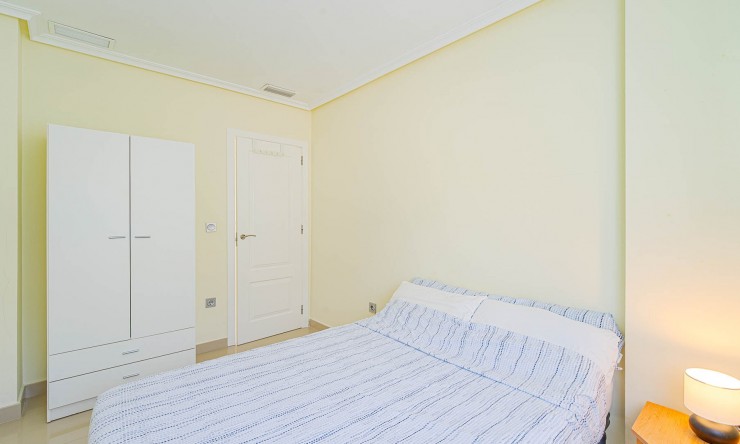 Videresalg - Frittliggende Villa - El Campello - Urb Els Banyets