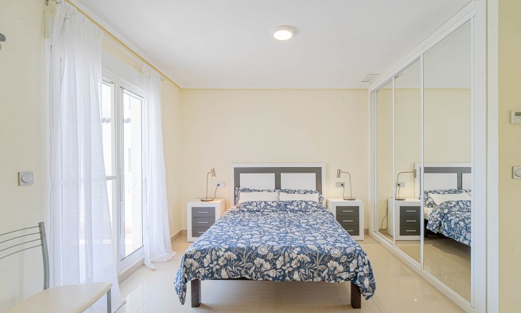Videresalg - Frittliggende Villa - El Campello - Urb Els Banyets