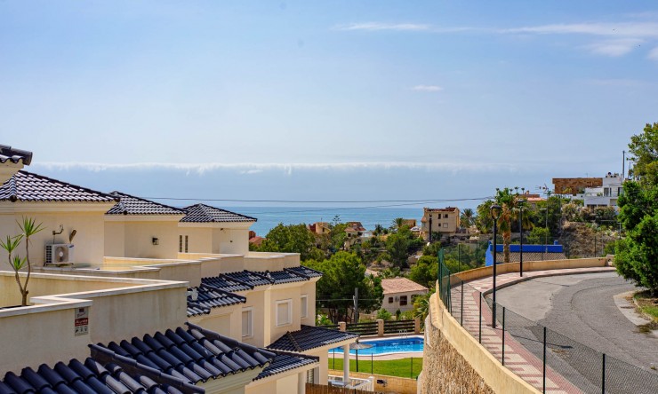 Videresalg - Frittliggende Villa - El Campello - Urb Els Banyets