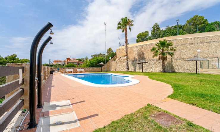 Videresalg - Frittliggende Villa - El Campello - Urb Els Banyets