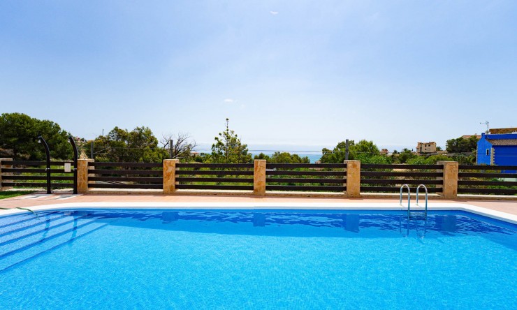 Videresalg - Frittliggende Villa - El Campello - Urb Els Banyets