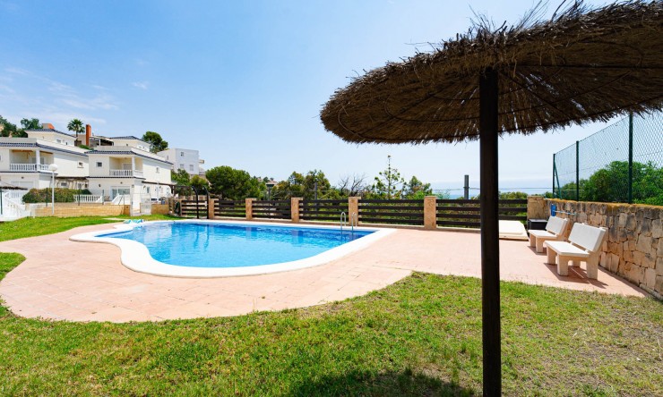 Videresalg - Frittliggende Villa - El Campello - Urb Els Banyets