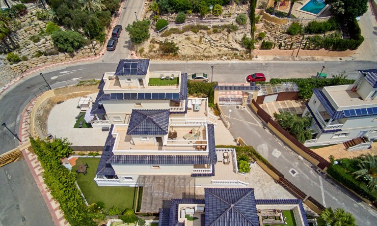 Videresalg - Frittliggende Villa - El Campello - Urb Els Banyets