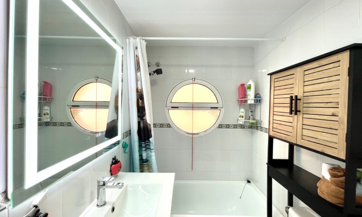 Re-Sale - Apartment - Torrevieja - San Luis
