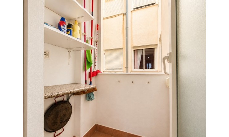 Re-Sale - Apartment - Torrevieja - Playa Del Cura