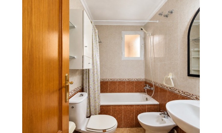 Re-Sale - Apartment - Torrevieja - Playa Del Cura