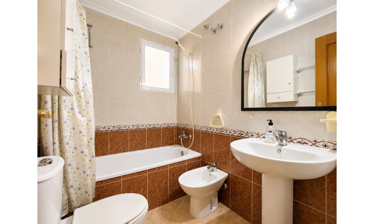 Re-Sale - Apartment - Torrevieja - Playa Del Cura