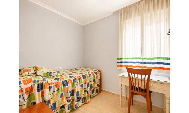 Re-Sale - Apartment - Torrevieja - Playa Del Cura