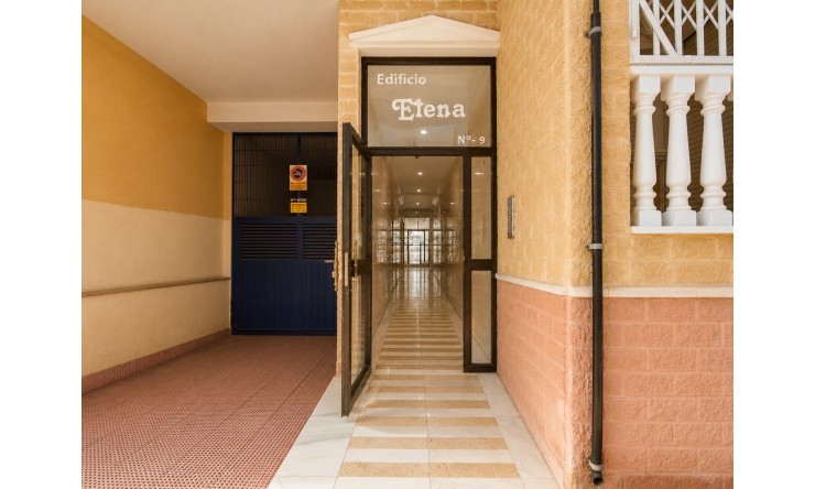 Re-Sale - Apartment - Torrevieja - Playa Del Cura