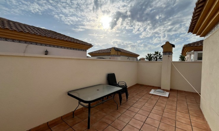 Videresalg - Firemannsvilla - Orihuela Costa - Villamartin