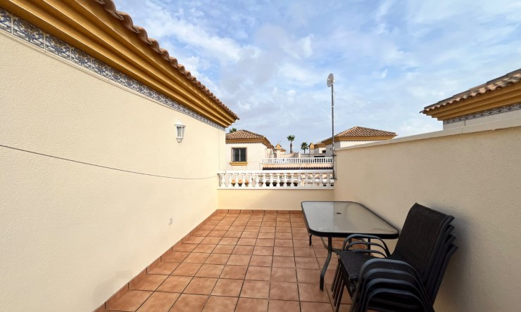 Videresalg - Firemannsvilla - Orihuela Costa - Villamartin