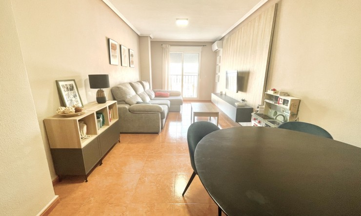 Reventa - Apartamento - Catral - pueblo