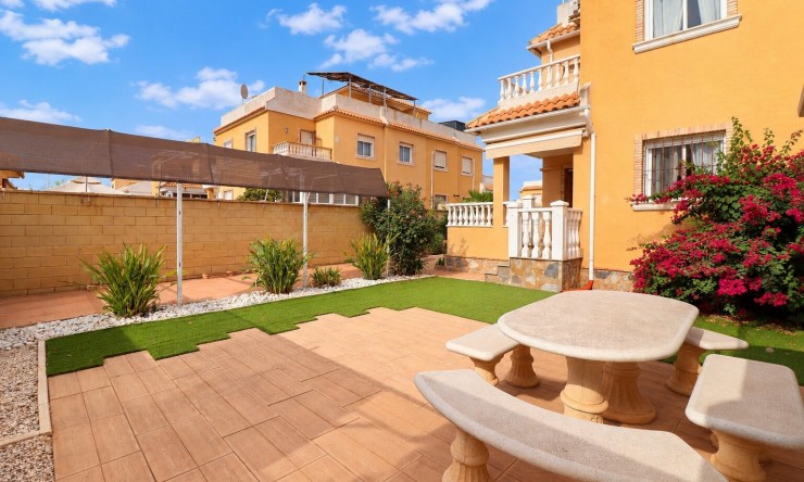 Wederverkoop - Vierkante Villa - Ciudad Quesada - Lo Marabu