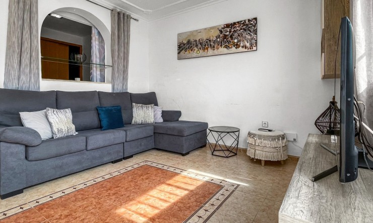 Re-Sale - Bungalow - Torrevieja - La Siesta - El Salado -  Torreta