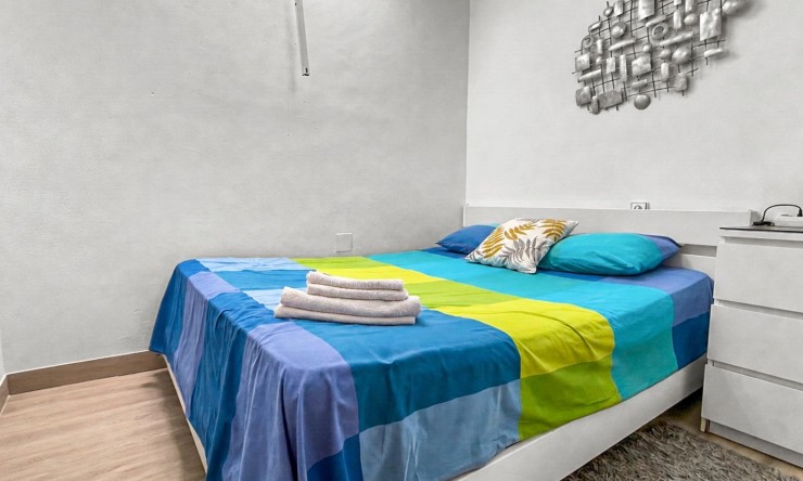 Re-Sale - Bungalow - Torrevieja - La Siesta - El Salado -  Torreta