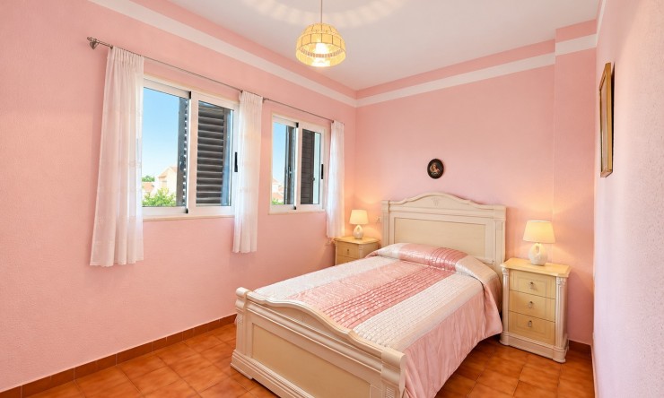 Re-Sale - Townhouse - Torrevieja - Torrevieja - Centre
