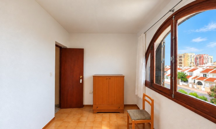 Re-Sale - Townhouse - Torrevieja - Torrevieja - Centre