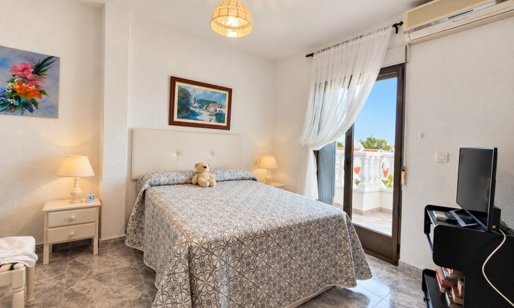 Re-Sale - Townhouse - Torrevieja - Torrevieja - Centre