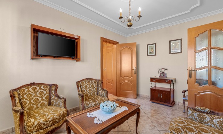 Videresalg - Frittliggende Villa - Ciudad Quesada - Ciudad Quesada - Byen