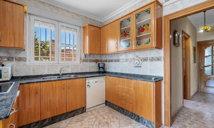 Videresalg - Frittliggende Villa - Ciudad Quesada - Ciudad Quesada - Byen