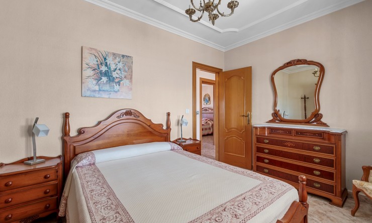 Videresalg - Frittliggende Villa - Ciudad Quesada - Ciudad Quesada - Byen