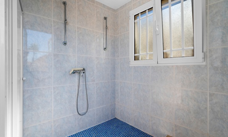 Videresalg - Frittliggende Villa - Ciudad Quesada - Ciudad Quesada - Byen