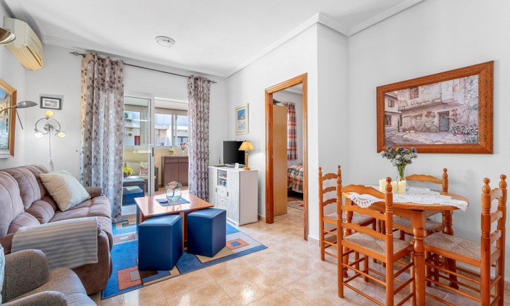 Re-Sale - Apartment - Torrevieja - Torrevieja - Centre