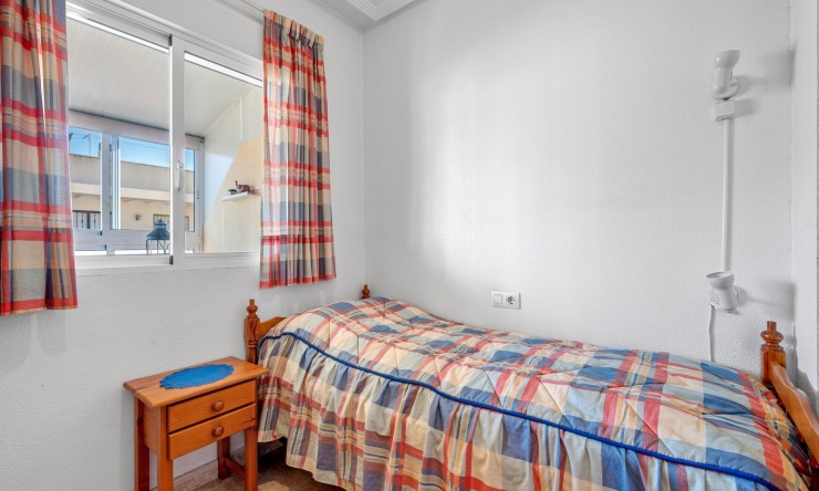 Re-Sale - Apartment - Torrevieja - Torrevieja - Centre