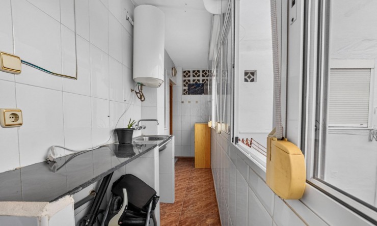 Re-Sale - Apartment - Torrevieja - Torrevieja - Centre