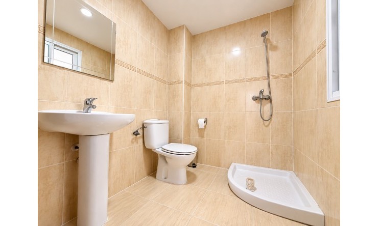 Re-Sale - Townhouse - Daya Nueva - Daya Nueva - Town