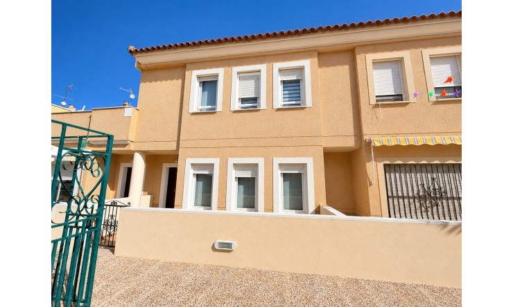 Re-Sale - Townhouse - Daya Nueva - Daya Nueva - Town