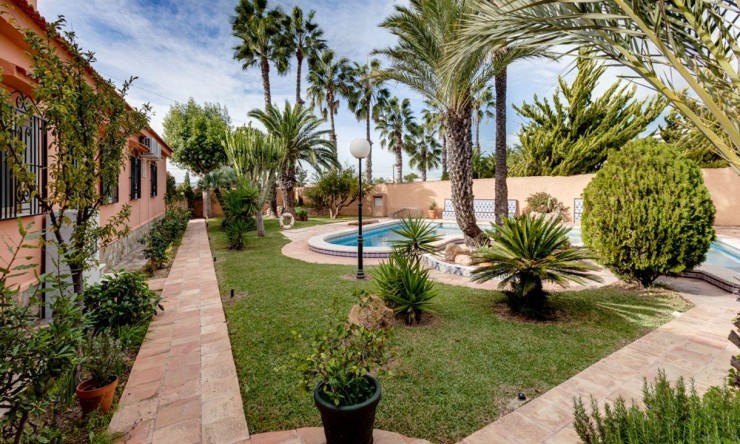 Wederverkoop - Vrijstaande Villa - Torrevieja - El Chaparral