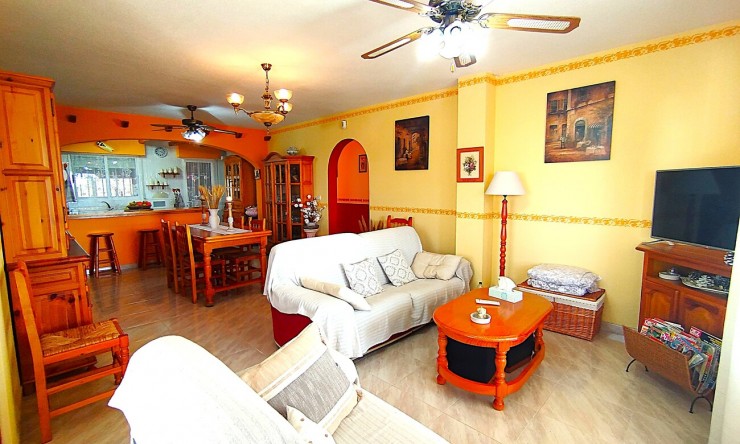 Videresalg - Frittliggende Villa - Ciudad Quesada - Pueblo Lucero