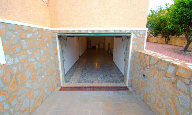Videresalg - Frittliggende Villa - Ciudad Quesada - Pueblo Lucero